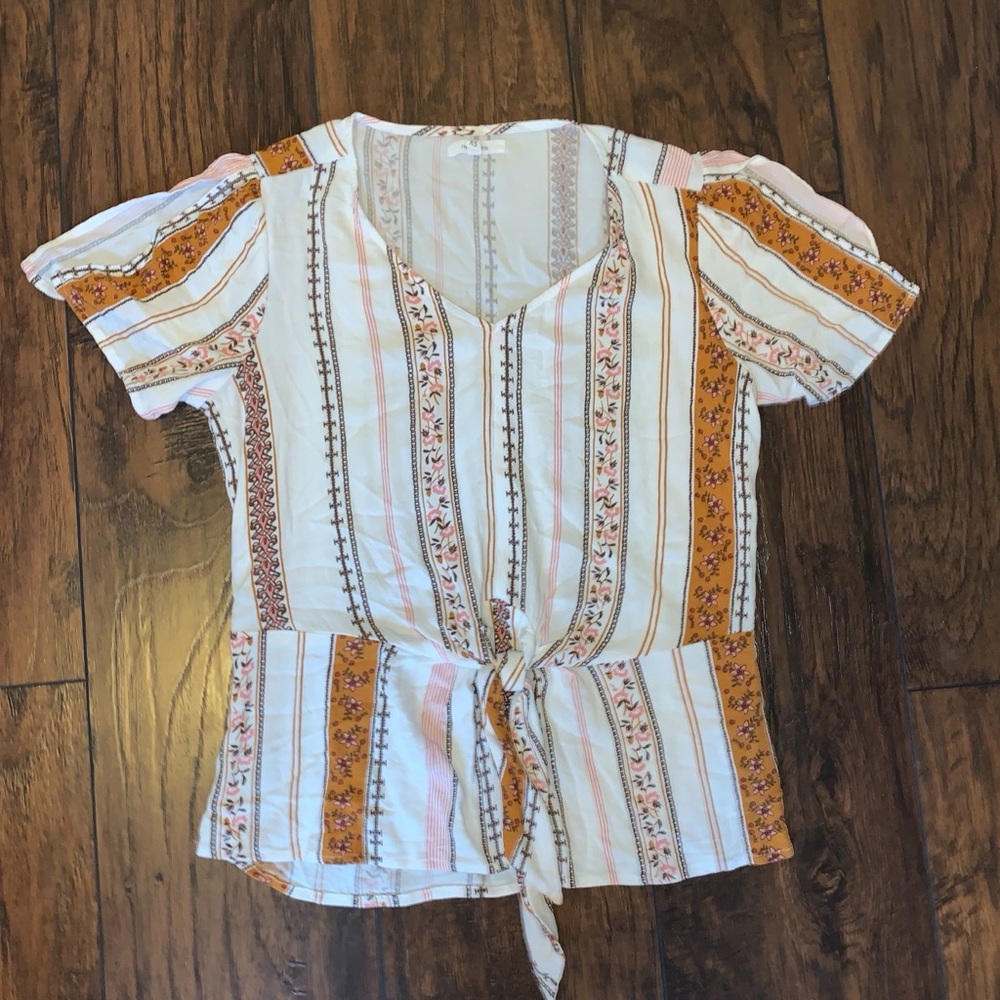 Maurice’s size xs worn once top